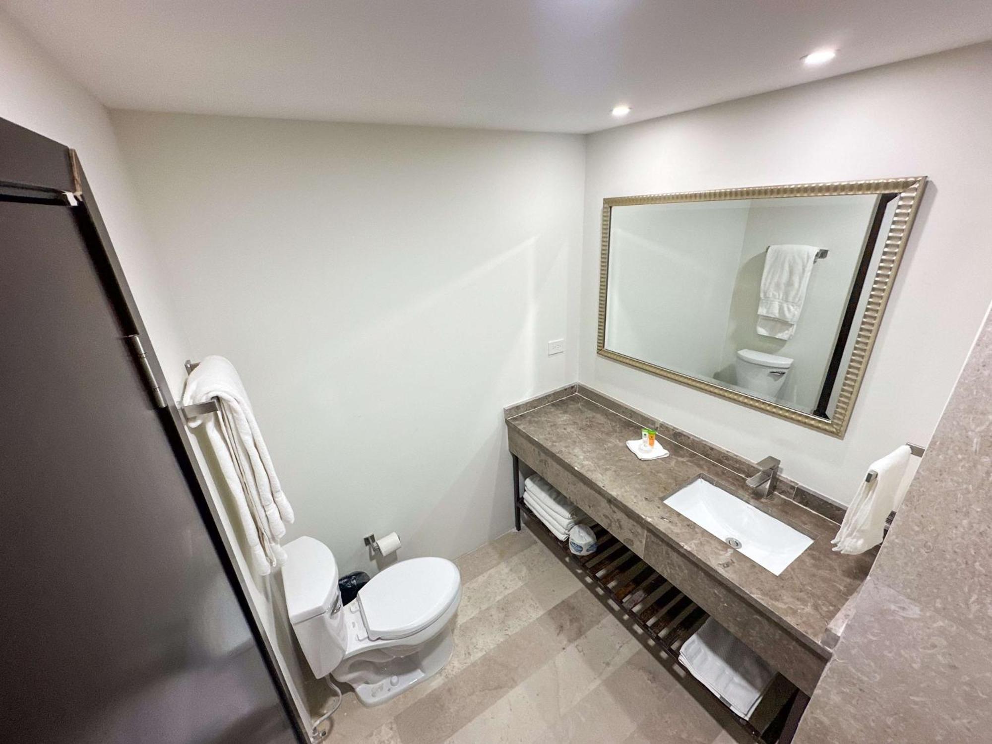 Best Western Plus Sacramento Τσιχουάχουα Εξωτερικό φωτογραφία