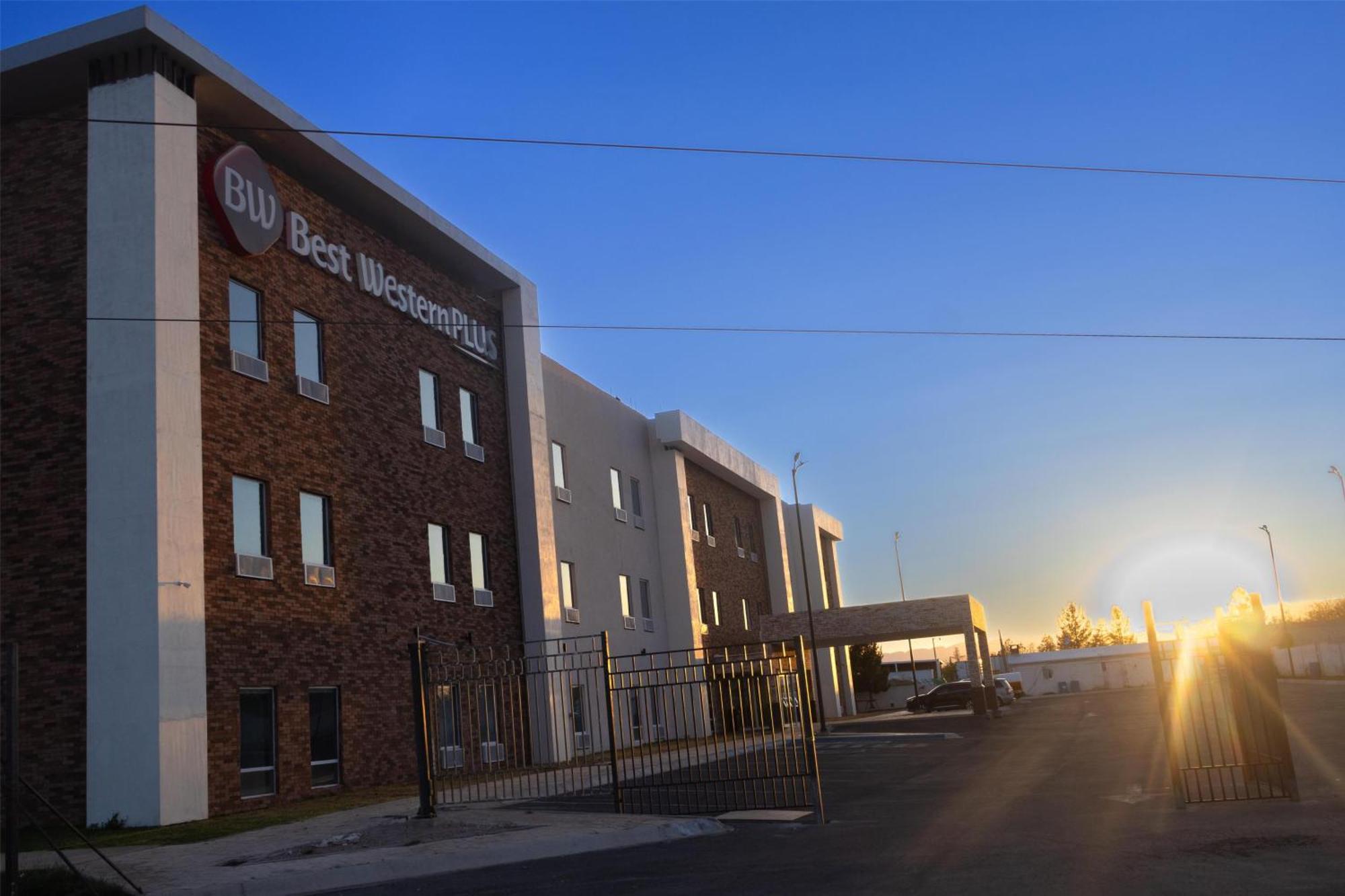 Best Western Plus Sacramento Τσιχουάχουα Εξωτερικό φωτογραφία